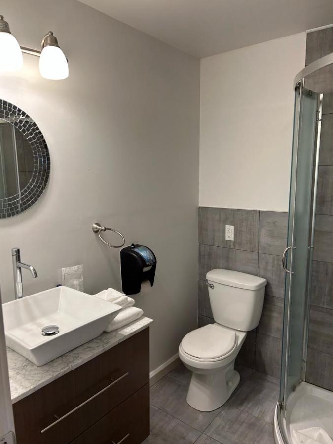 Complexe Dix80 Motel มองต์-ลอริเยร์ ภายนอก รูปภาพ